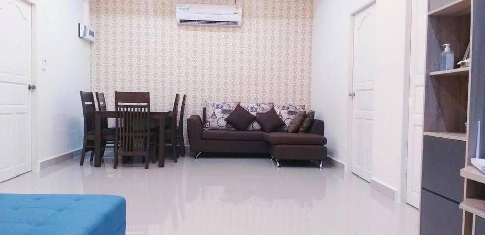 SEA HILL SATTAHIP Vacation rental in Chon Buri Changwat