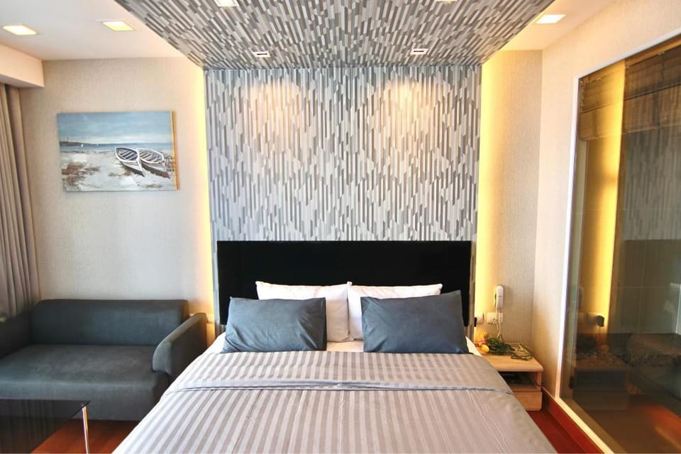 The Palm Ultimate Private Beachfront Pattaya! Apartment in Pattaya City
