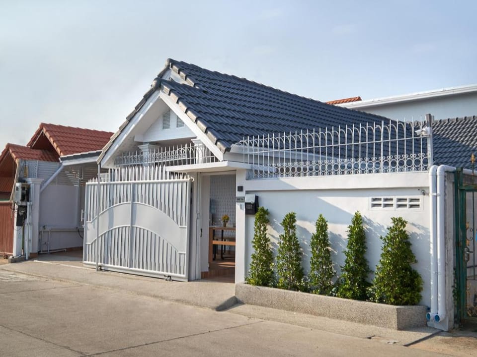 Gala Express Villa Villa in Pattaya City