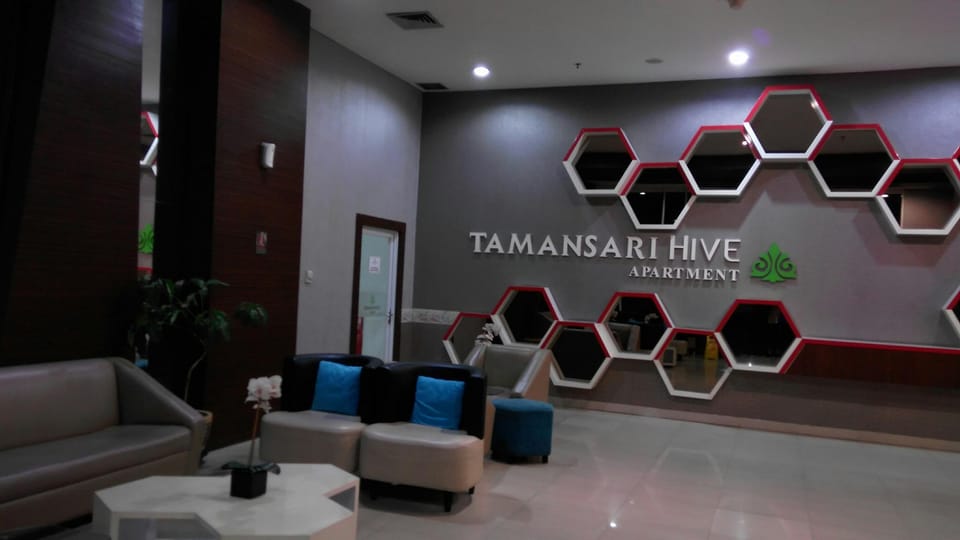 Tamansari Hive (complete amenities studio 31m2) Apartment in Jakarta