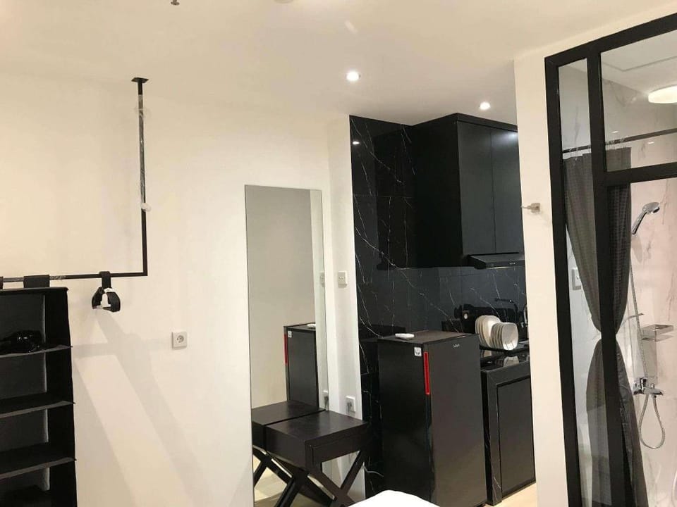 D2-5 guest/top location/GRAND INDO Apartment in Jakarta