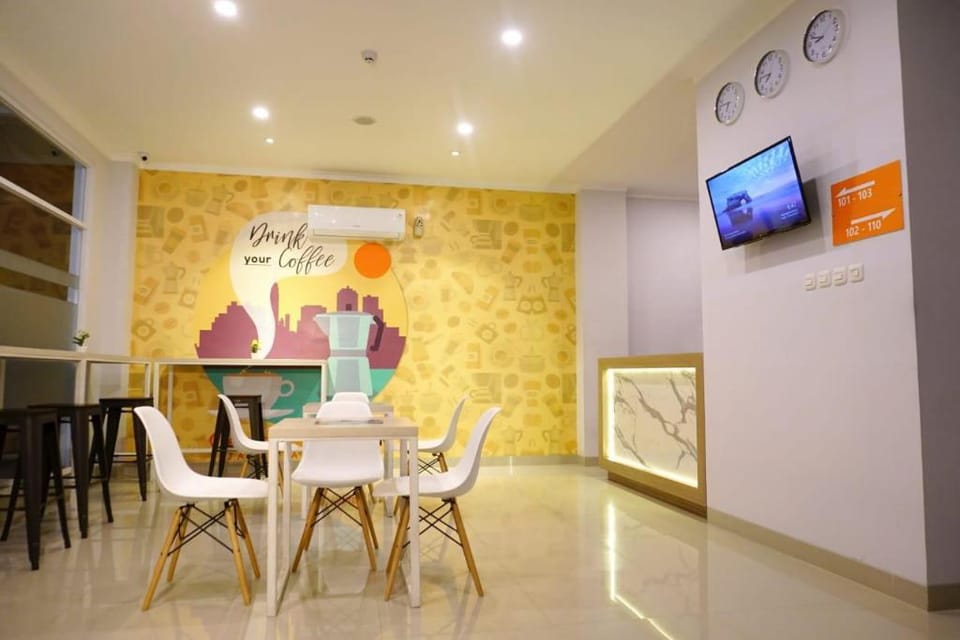 Central Front One Inn Jakarta Airport Hotel in Jakarta