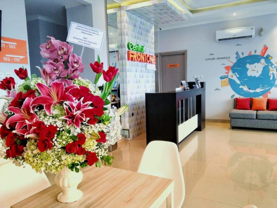 Central Front One Inn Jakarta Airport Hotel in Jakarta