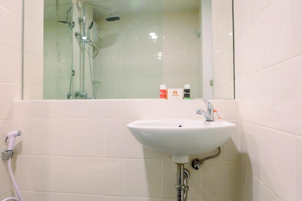 Minimalist Studio at Pakubuwono Terrace ByTravelio Apartment in South Jakarta City