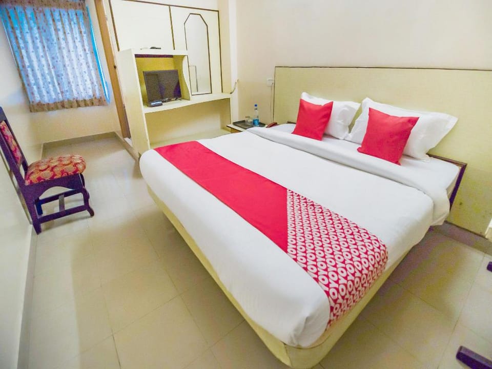 Hotel New Platinum opp New malakpet metro station Hotel in Hyderabad