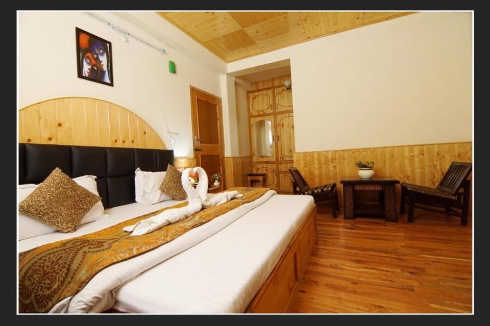 Forest Way Cottage -A luxury Cottage Villa in Manali