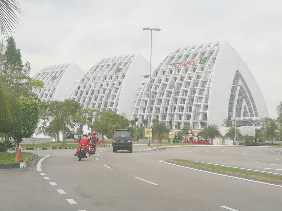 E&A Homestay-12km KLIA Airport +FREE WIFI+ Netflix Vacation rental in Negeri Sembilan, Malaysia