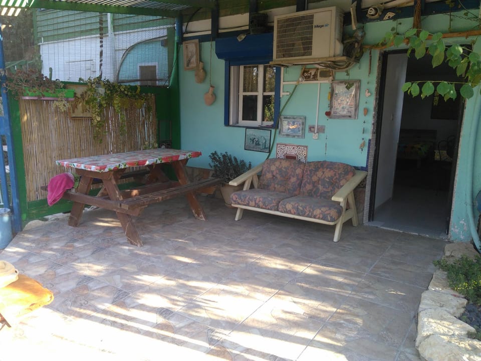 Green House Apartment in South District