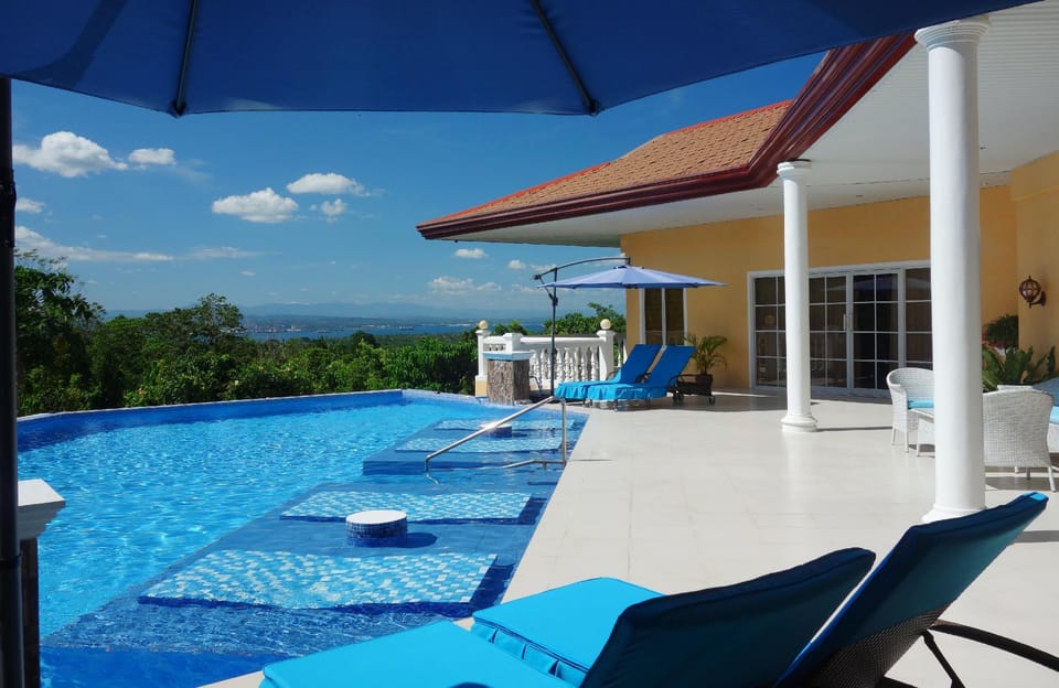 The Lankenua Pool Suite with sea view Apartment in Island Garden City of Samal