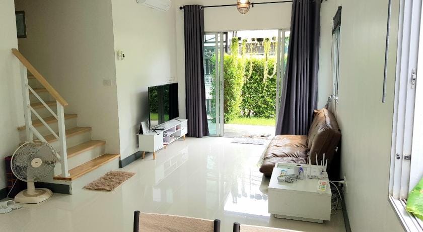 NIDO Guest house Impact Arena Vacation rental in Bangkok