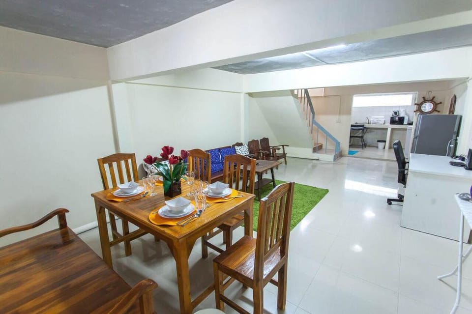 2 bedroom House in Sukhumvit 81 Vacation rental in Bangkok
