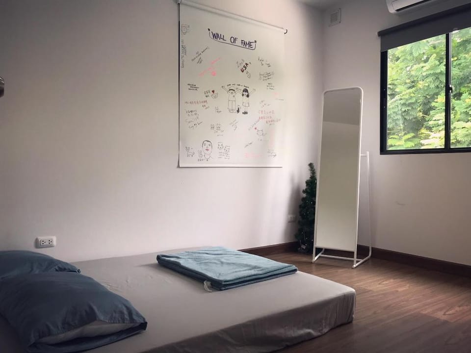 DMK Layover - 20 mins walk to Don Mueang Airport Vacation rental in Bangkok