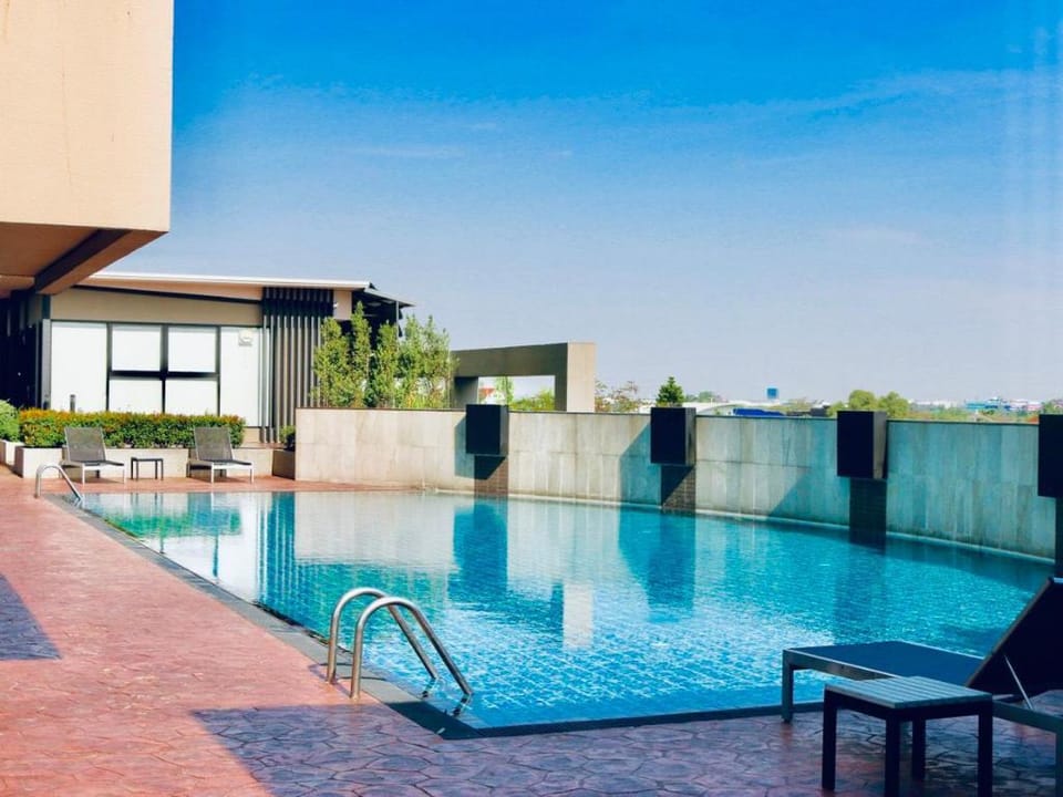 The 21 MuangThongThani(IMPACT) Apartment in Bangkok
