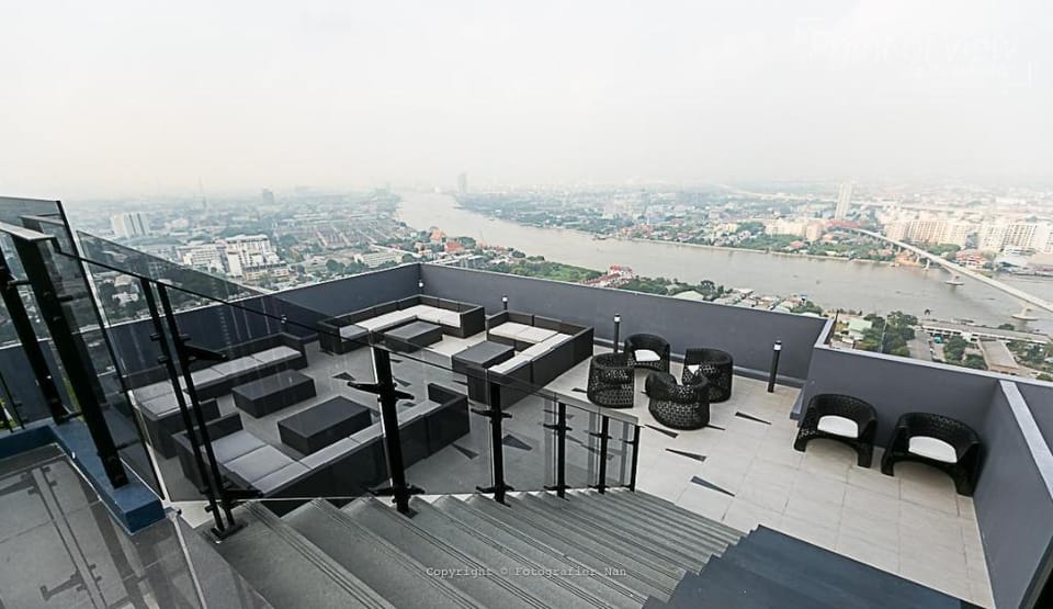 Private room River View | Free Wifi | MRT and Mall Apartment in Bangkok