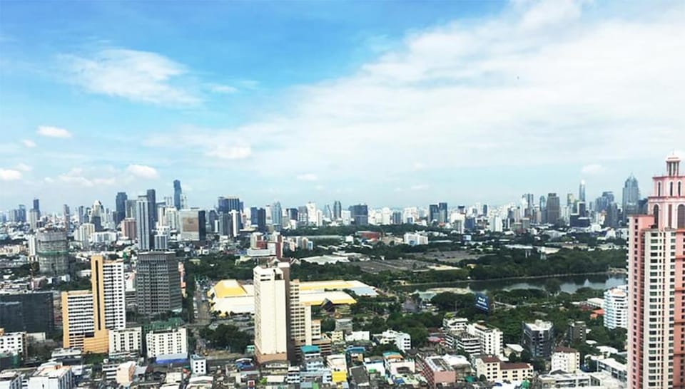 High Floor/ Luxury Sky swimming pool Apartment in Bangkok