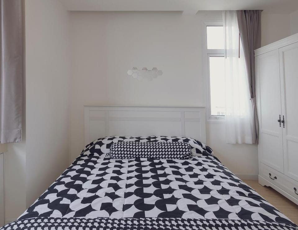 Condo TC GREEN 33fl 50sqm 1BR WiFi, POOL & GYM Apartment in Bangkok