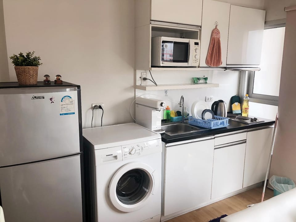 Cozy and Comfort near BTS 5 min Apartment in Bangkok