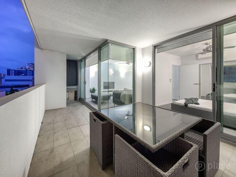 Modern Apartment in South Brisbane Apartment in Brisbane City