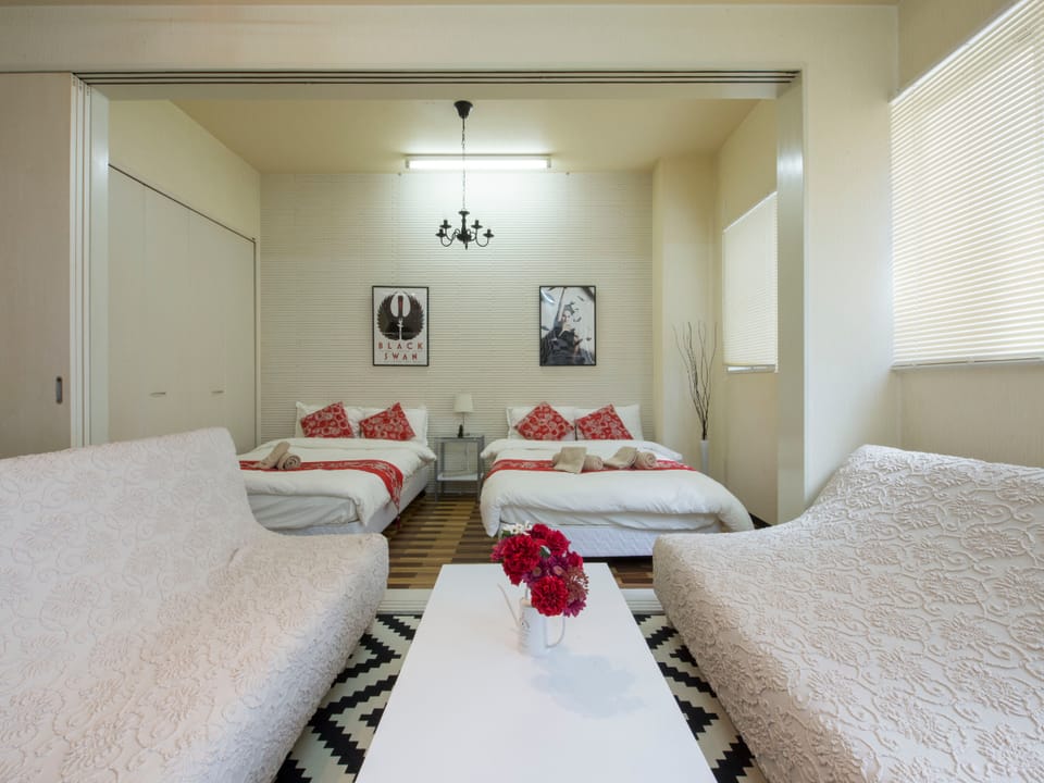 1min to Sinsaibashi  Osaka-RELAX and LUXURY Apartment in Osaka