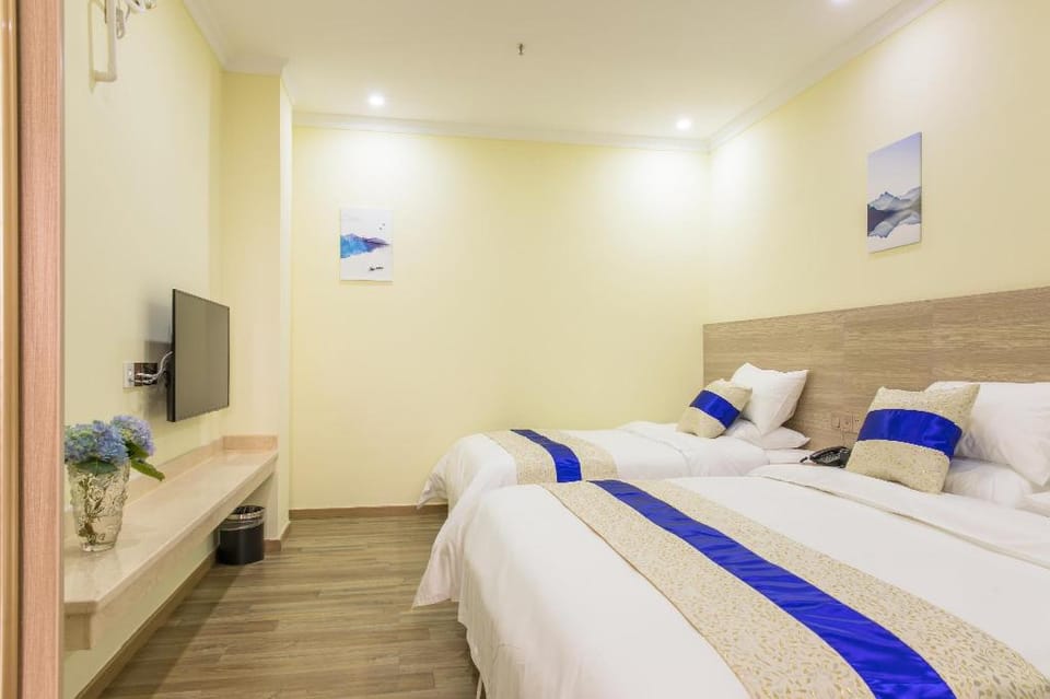 Cozy Suite -套房|晚上9点至早上7点通宵接送机|白云机场&融创&万达&北站 Apartment in Guangzhou