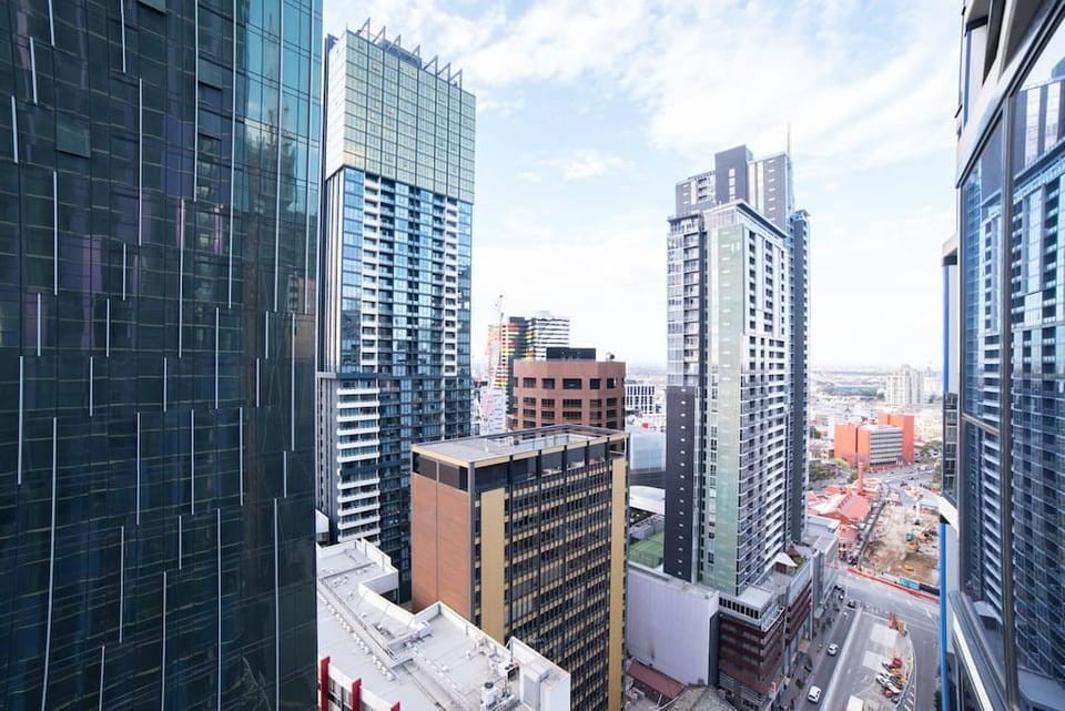 2 BR Modern Melbourne CBD Apartment Apartment in Melbourne