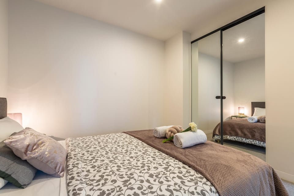 FREE Parking 1BR with Harbour View! Apartment in Melbourne