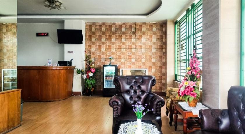 Hotel Prisma Bed and Breakfast in Surabaya