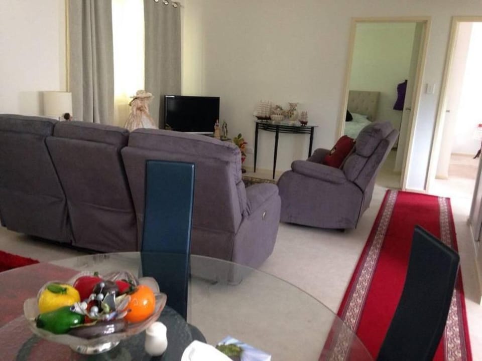 Bright & Beautiful Home on the Hills! Vacation rental in Kelmscott