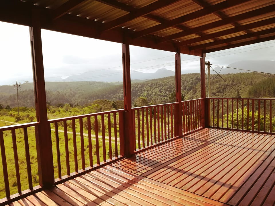 Cottage on private estate with panoramic views Vacation rental in Western Cape