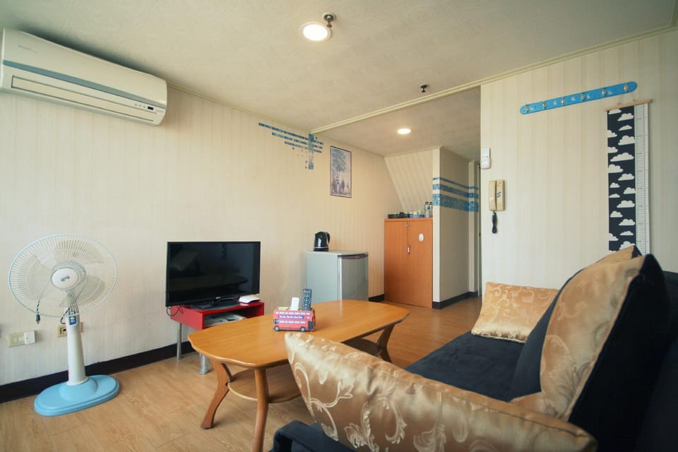 13Taichung City/elevator/live 2-6 people/free wifi Apartment in Fujian