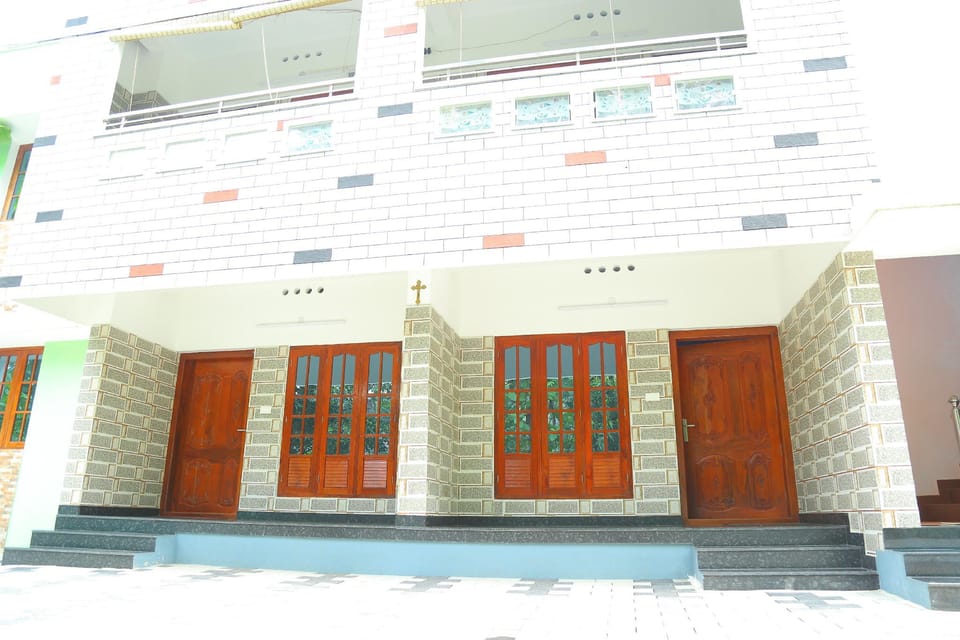 Oman House, Holliday villa, near Lulu mall Apartment in Kochi