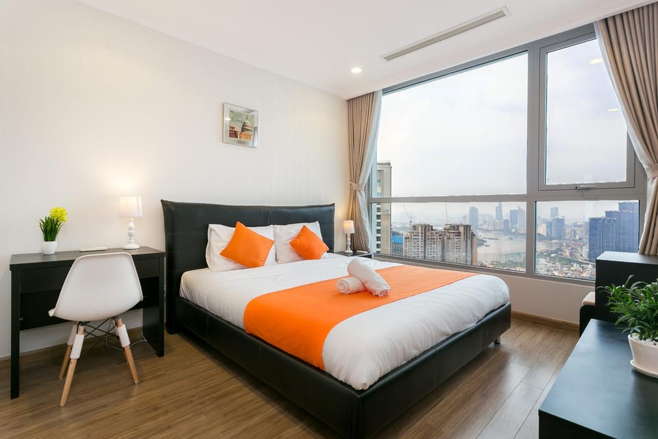 FREE AIRPORT PICK-UP &Wifi 50 Mbs Apartment in Ho Chi Minh City