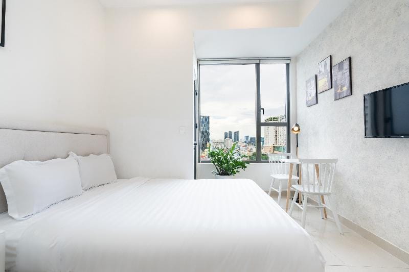 TeeUp Home - Free Pool & Netflix Apartment in Ho Chi Minh City
