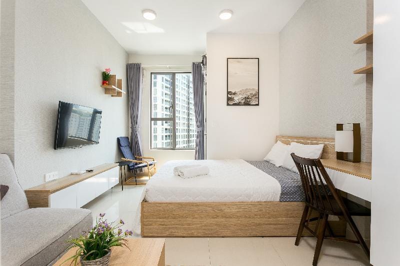 TeeUp Home - Free Pool & Netflix Apartment in Ho Chi Minh City