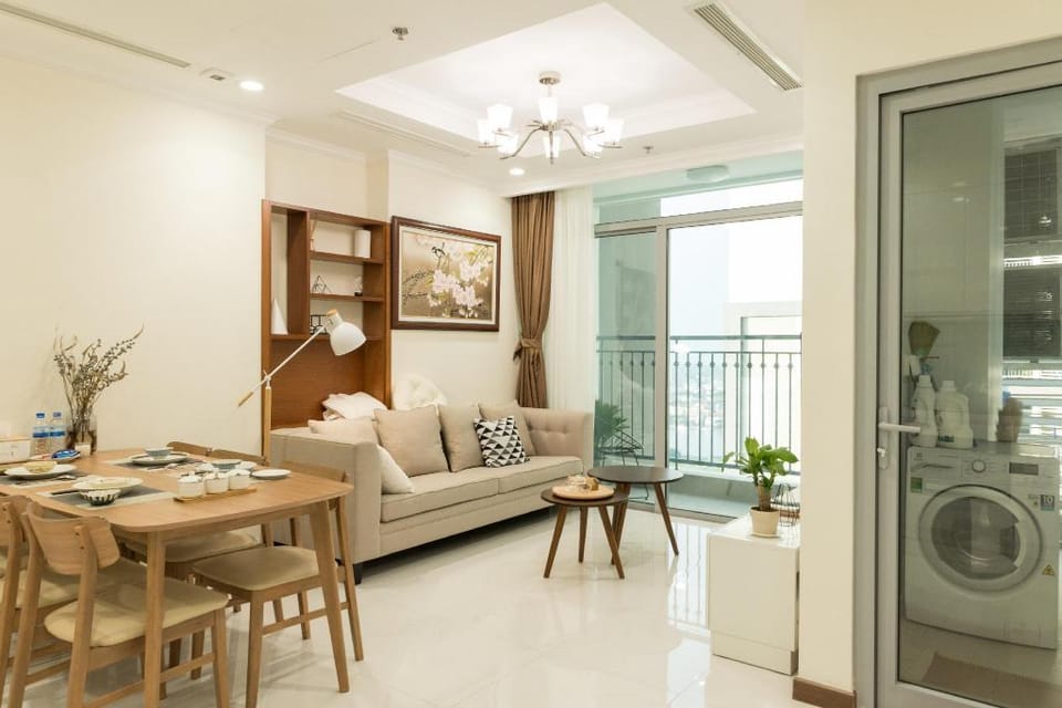 Lux 2BR Flat, Perfect for family/group of friends Apartment in Ho Chi Minh City