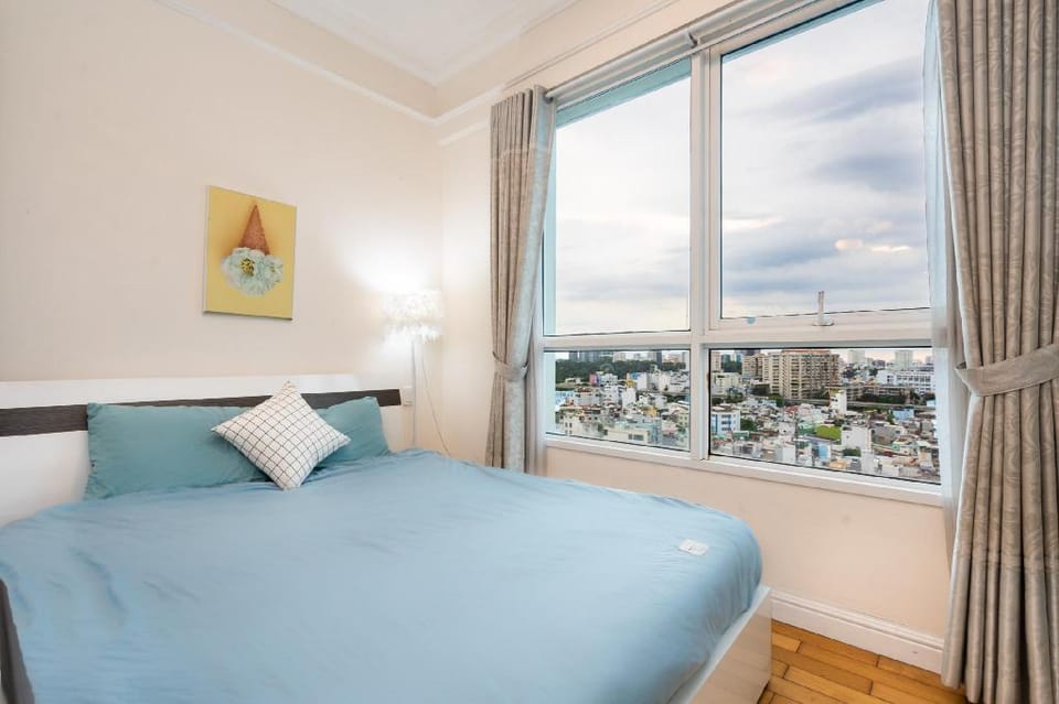 THE MANOR 2 STUDIO APT NEAR LANDMARK81 FREE POOL Apartment in Ho Chi Minh City