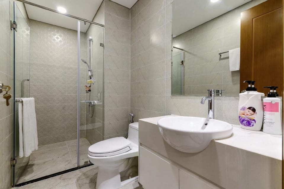 Home Sweet Home Vinhomes Central Park Apartment in Ho Chi Minh City