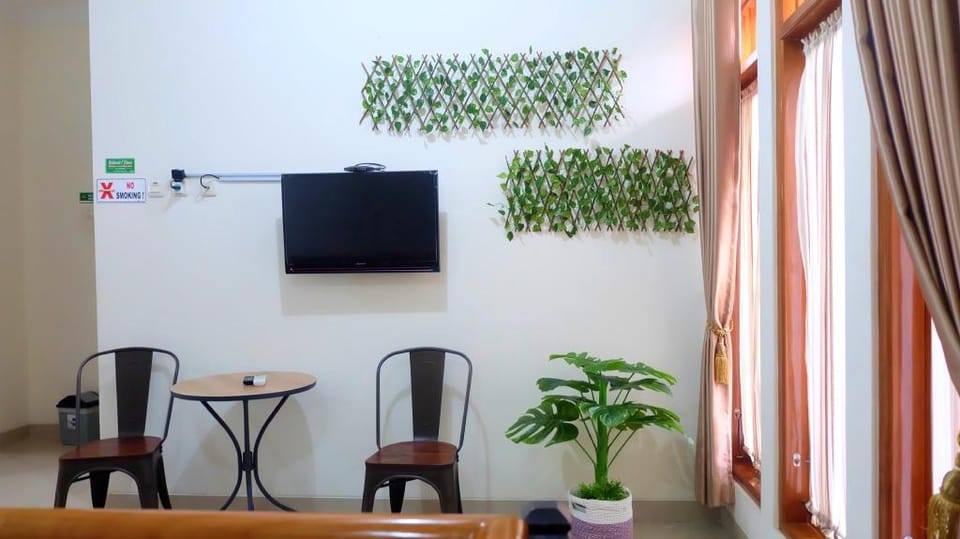 Homestay Syariah Gejayan dekat Pakuwon Mall by Simply Homy Vacation rental in Special Region of Yogyakarta