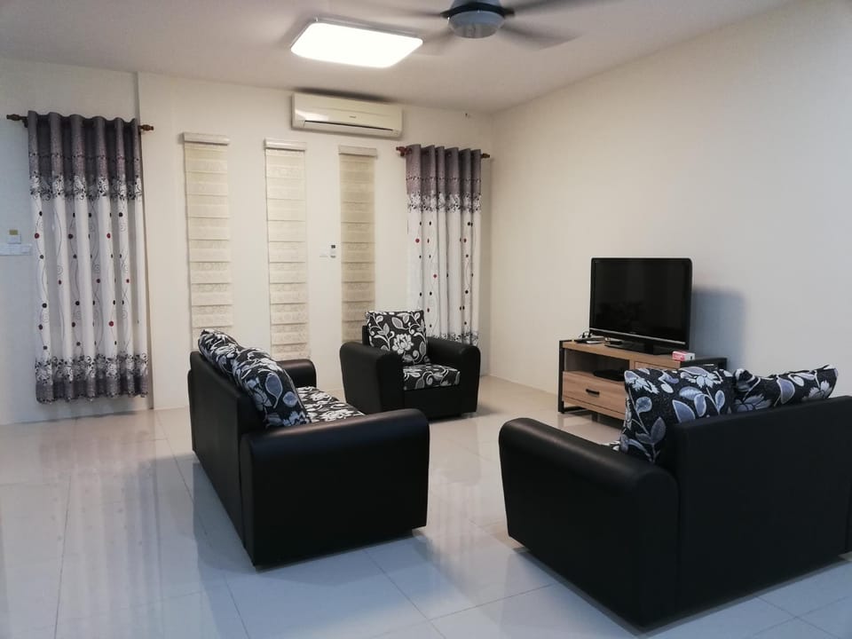 Michelle Matang Home Stay Vacation rental in Kuching