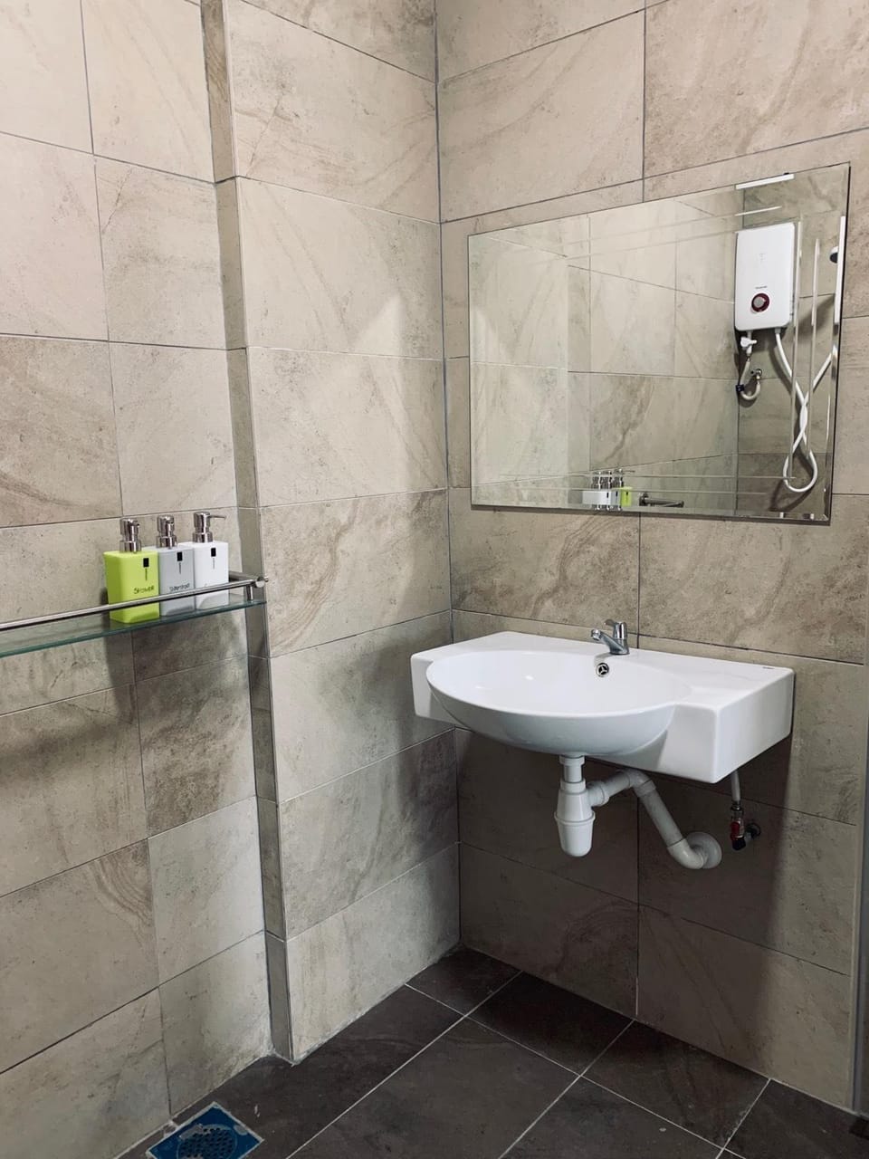 Kuching stay @roxy Apartment in Kuching