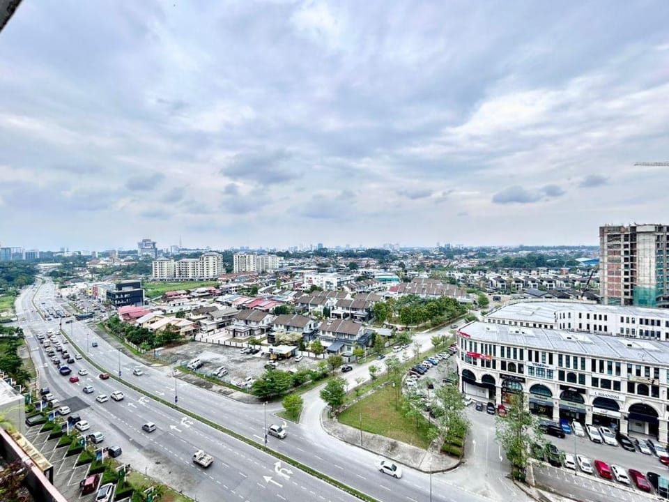 Jeff and Ricky Homestay 4 @ Vivacity Megamall Apartment in Kuching