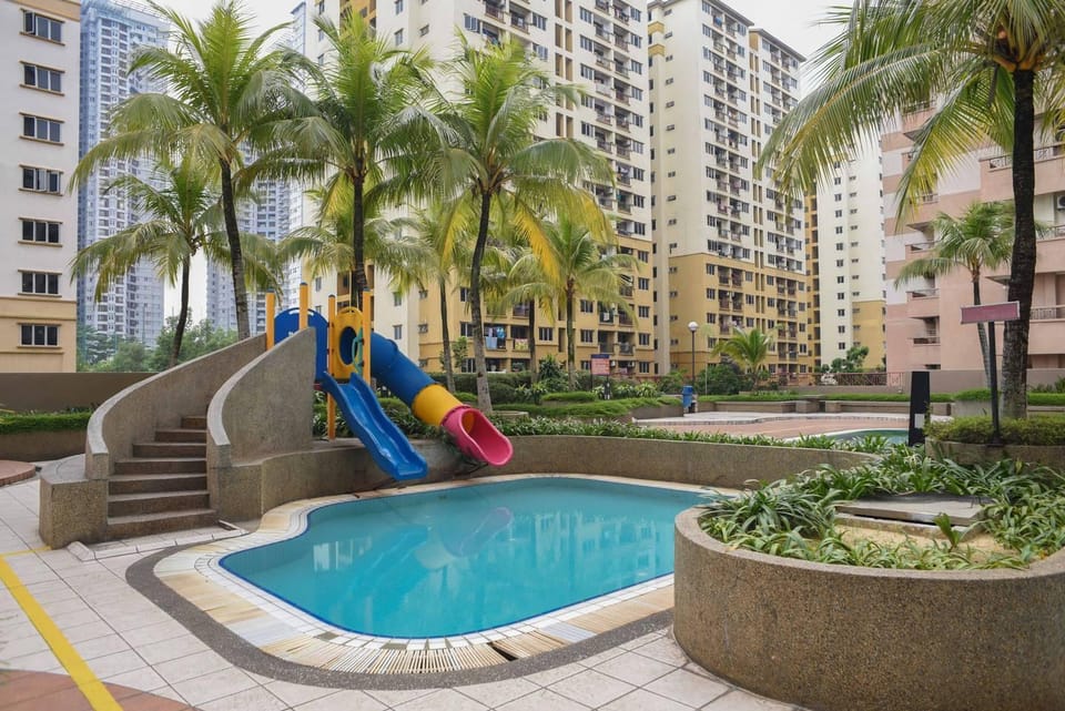 1 Utama Home Sweet Home Apartment in Petaling Jaya
