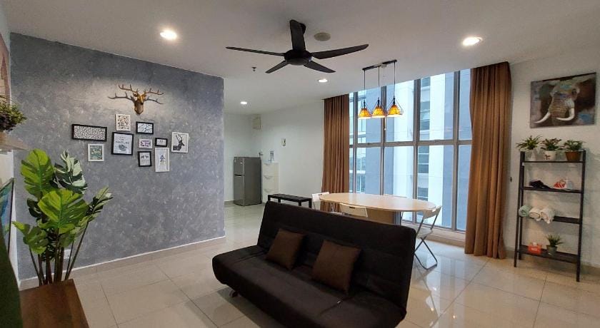 Three Elements*Rainforest*MRT2*Netflix* Self Check Apartment in Selangor, Malaysia
