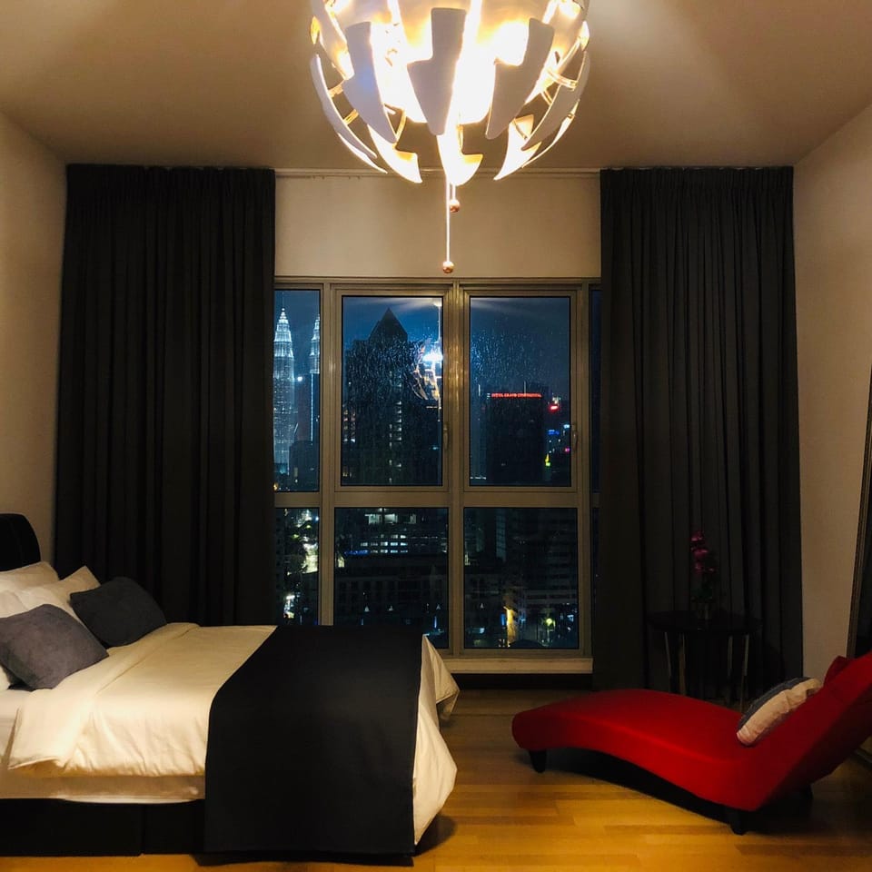 Netflix and Chill to Marvellous KLCC View | Studio Apartment in Federal Territory of Kuala Lumpur