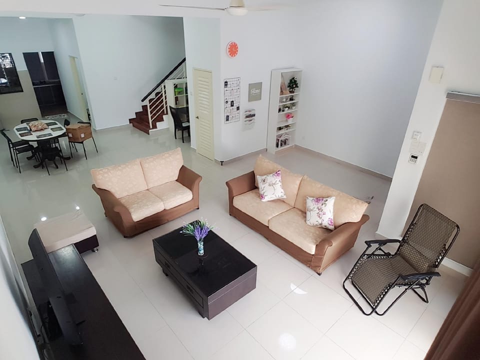 5 Stars Puteri 6 Puchong Table Tennis/TV Game Vacation rental in Selangor, Malaysia