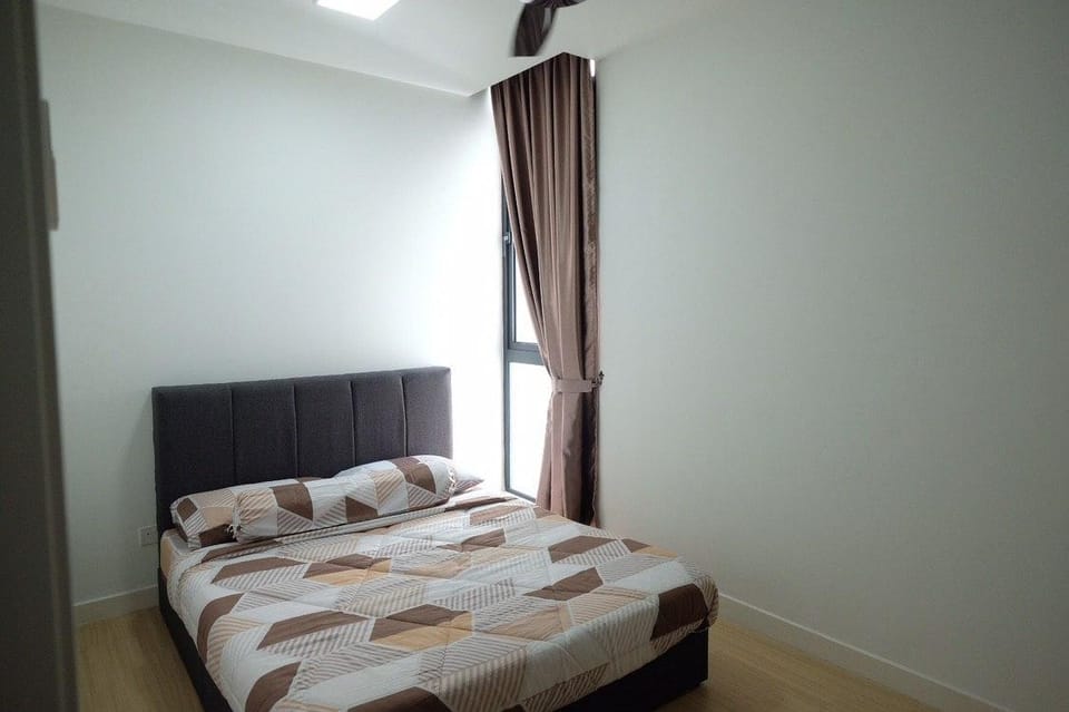 Ara Damansara Subang 3BR2B FREE WiFi Netflix Apartment in Petaling Jaya