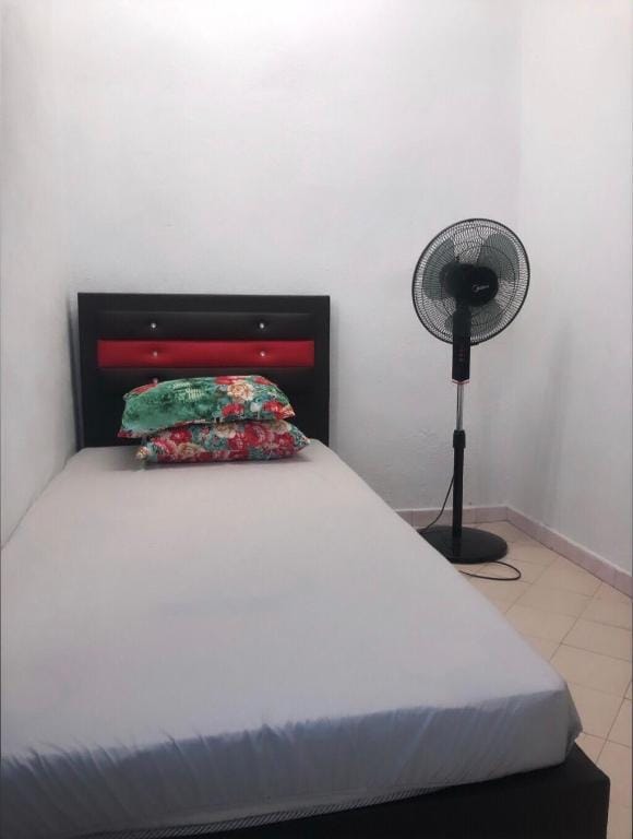 Shah Homestay KLIA/KLIA2 Vacation rental in Negeri Sembilan, Malaysia
