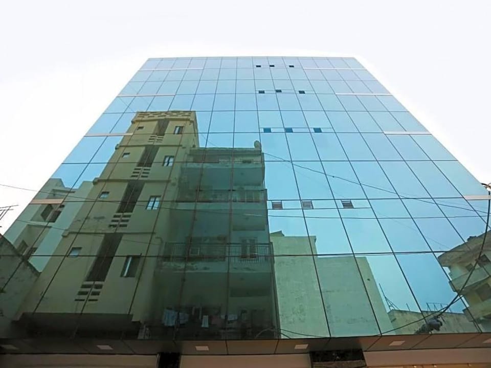 Hotel O M SUITES Hotel in New Delhi