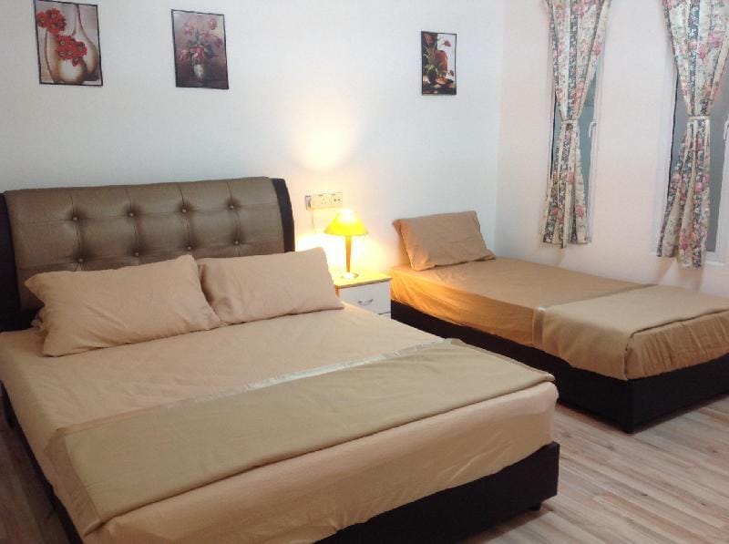 Happy Sweet Heritage Residence Jonker- Deluxe Room Vacation rental in Malacca