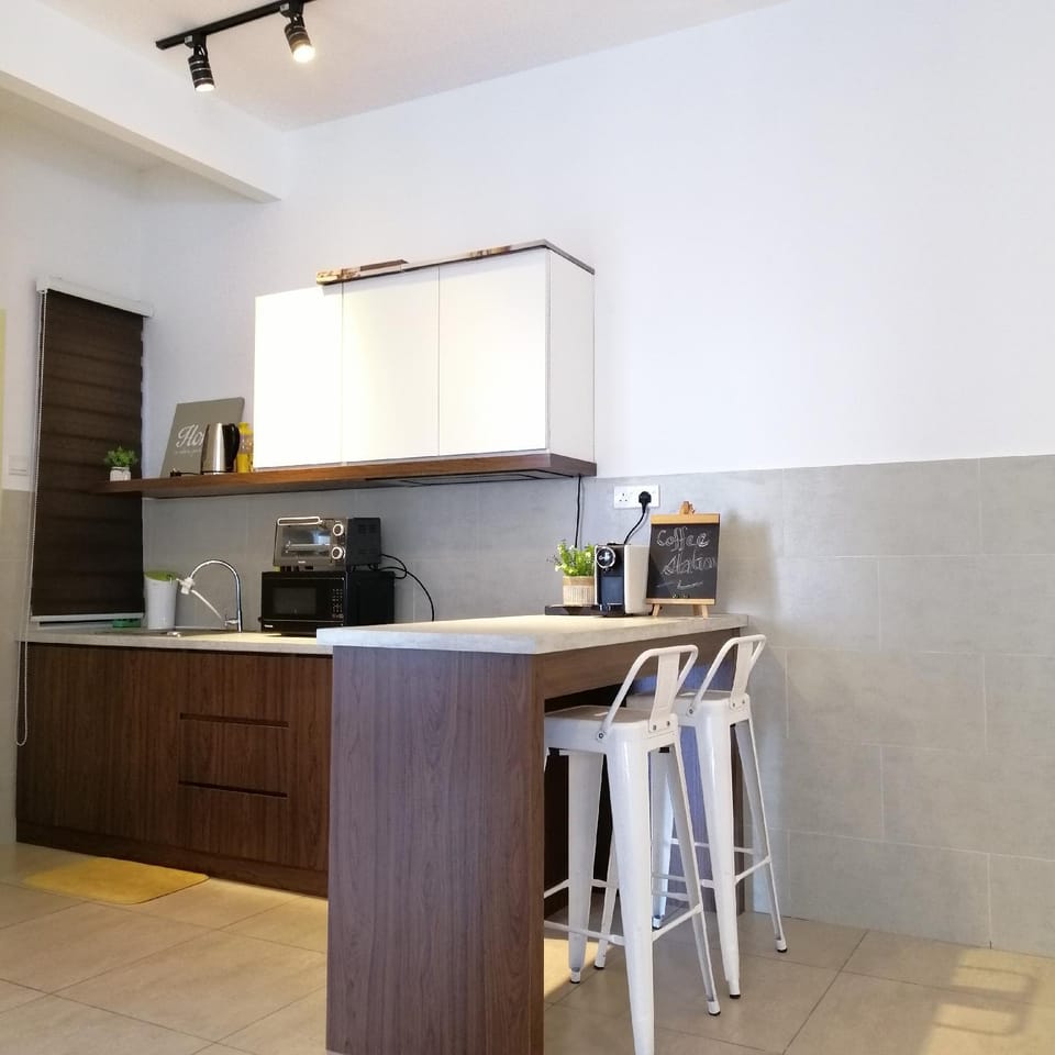 Atlantis Residence By BMG l7lPoolView l Family Apartment in Malacca